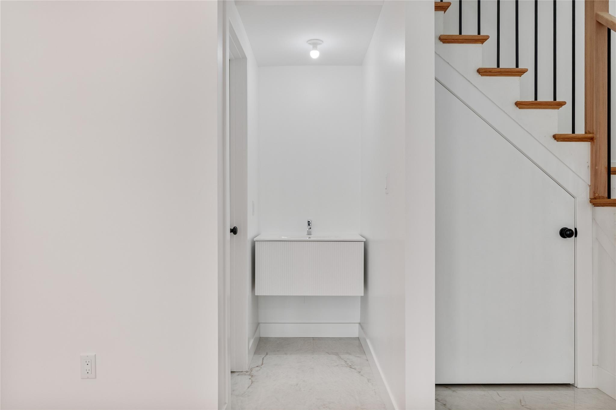 29 Calvert Drive Unit: 214