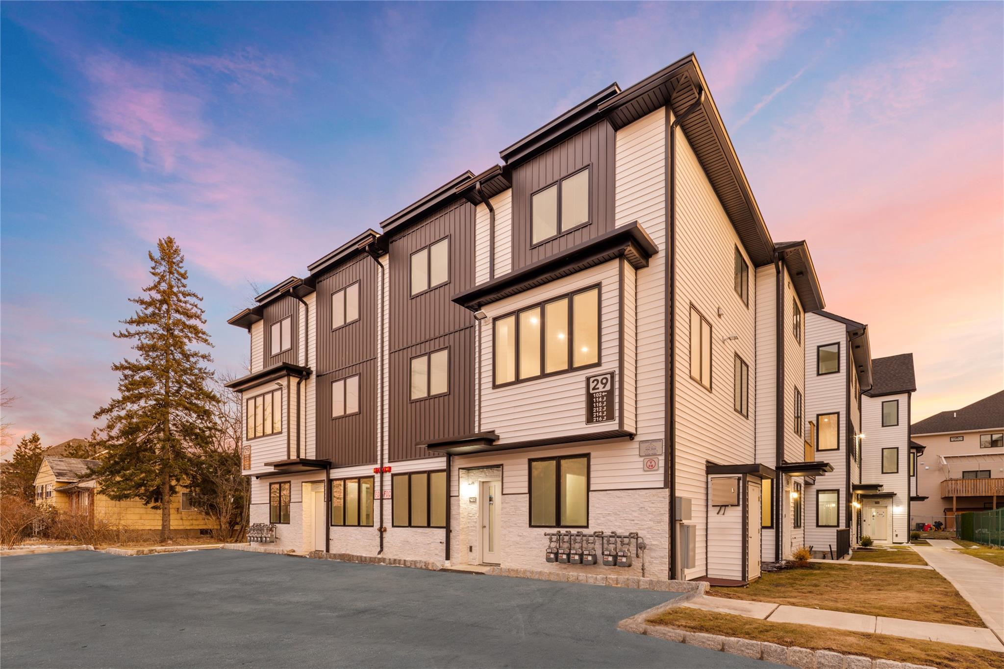 29 Calvert Drive Unit: 214