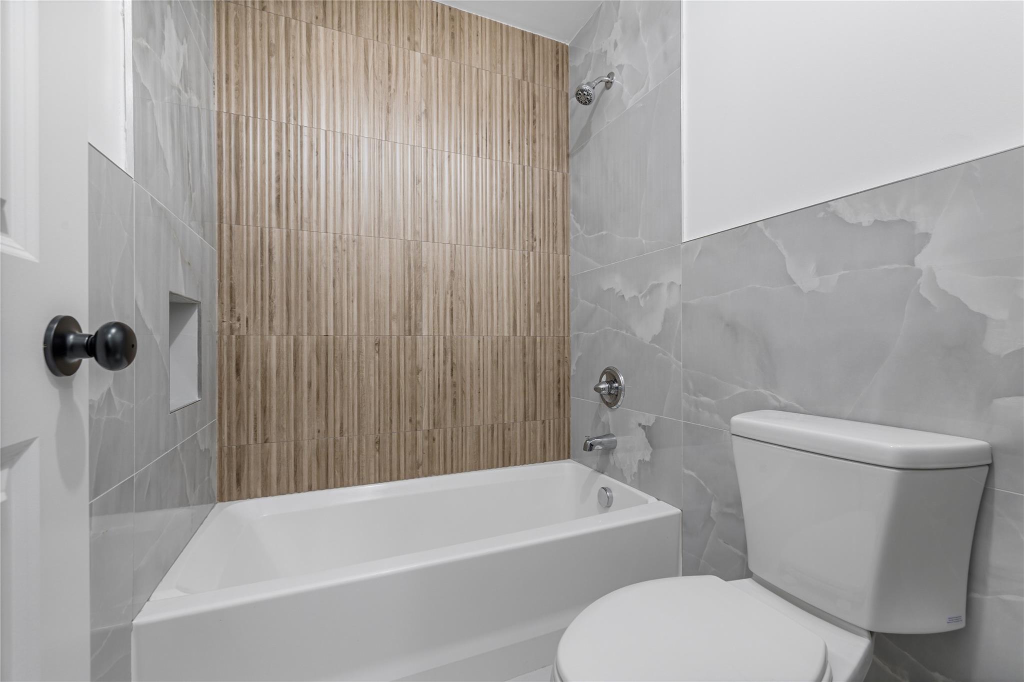 29 Calvert Drive Unit: 214