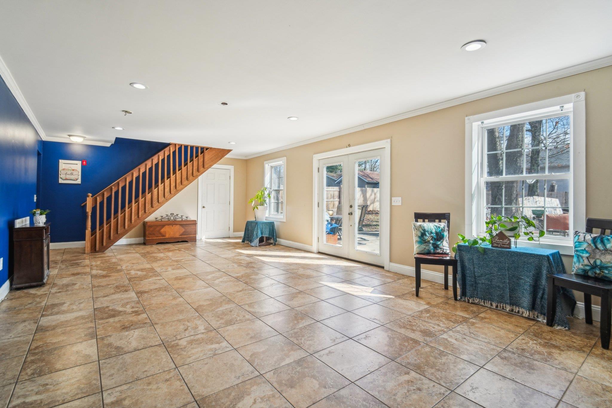38 Overland Drive