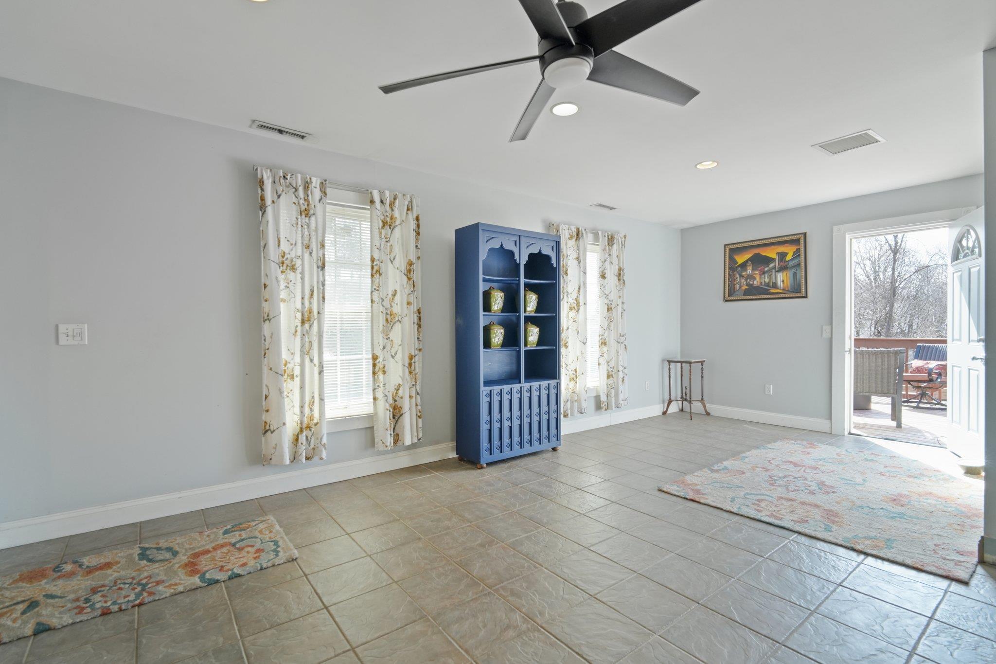38 Overland Drive
