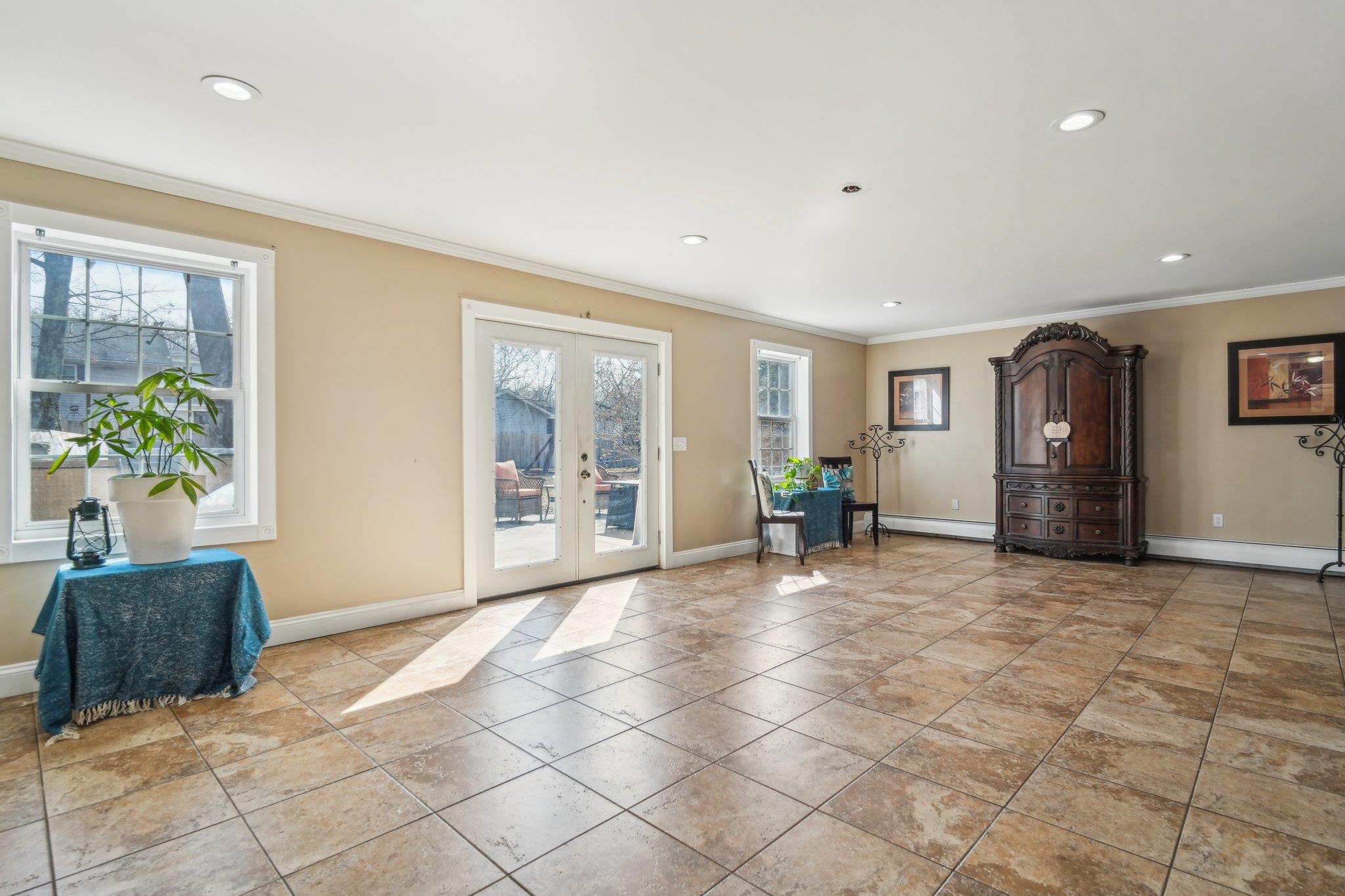 38 Overland Drive