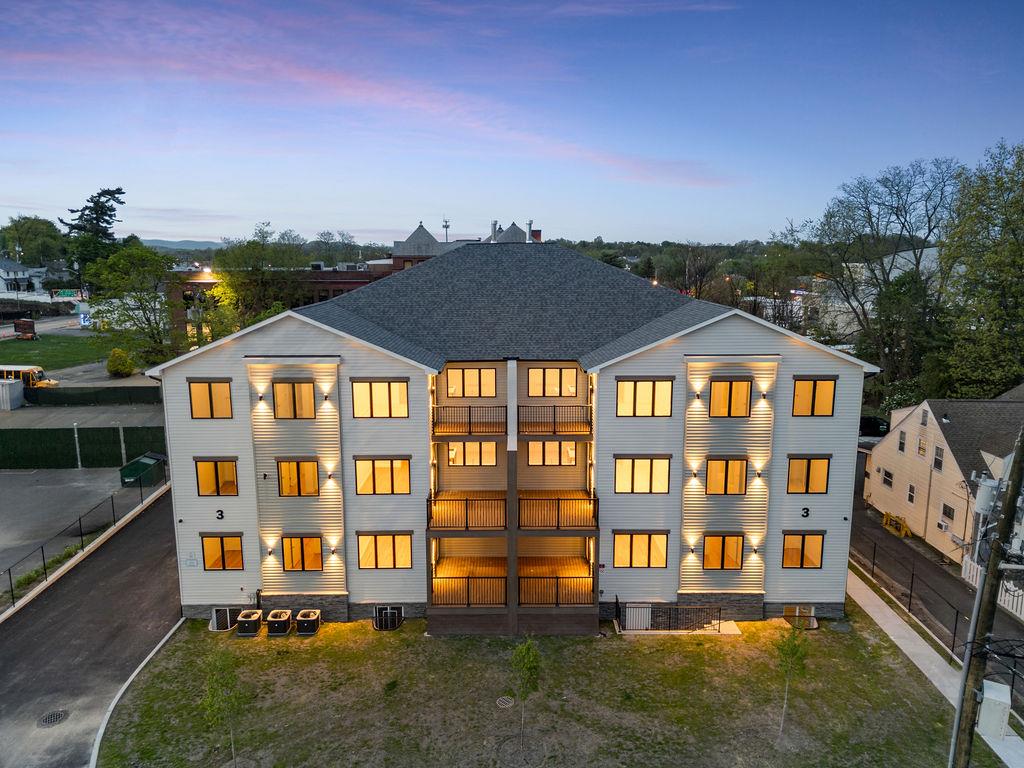 3 E Funston Avenue Unit: 120
