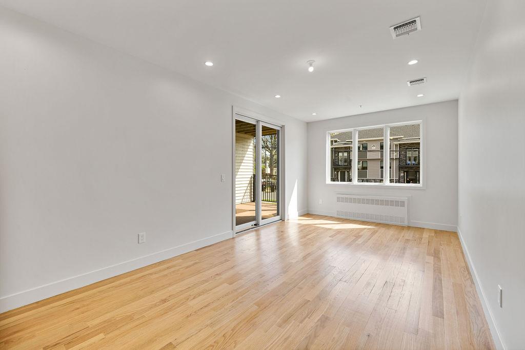 3 E Funston Avenue Unit: 120