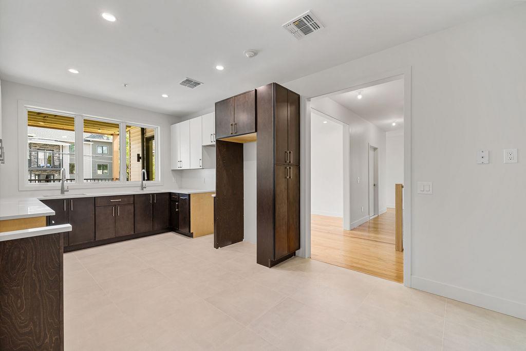 3 E Funston Avenue Unit: 120