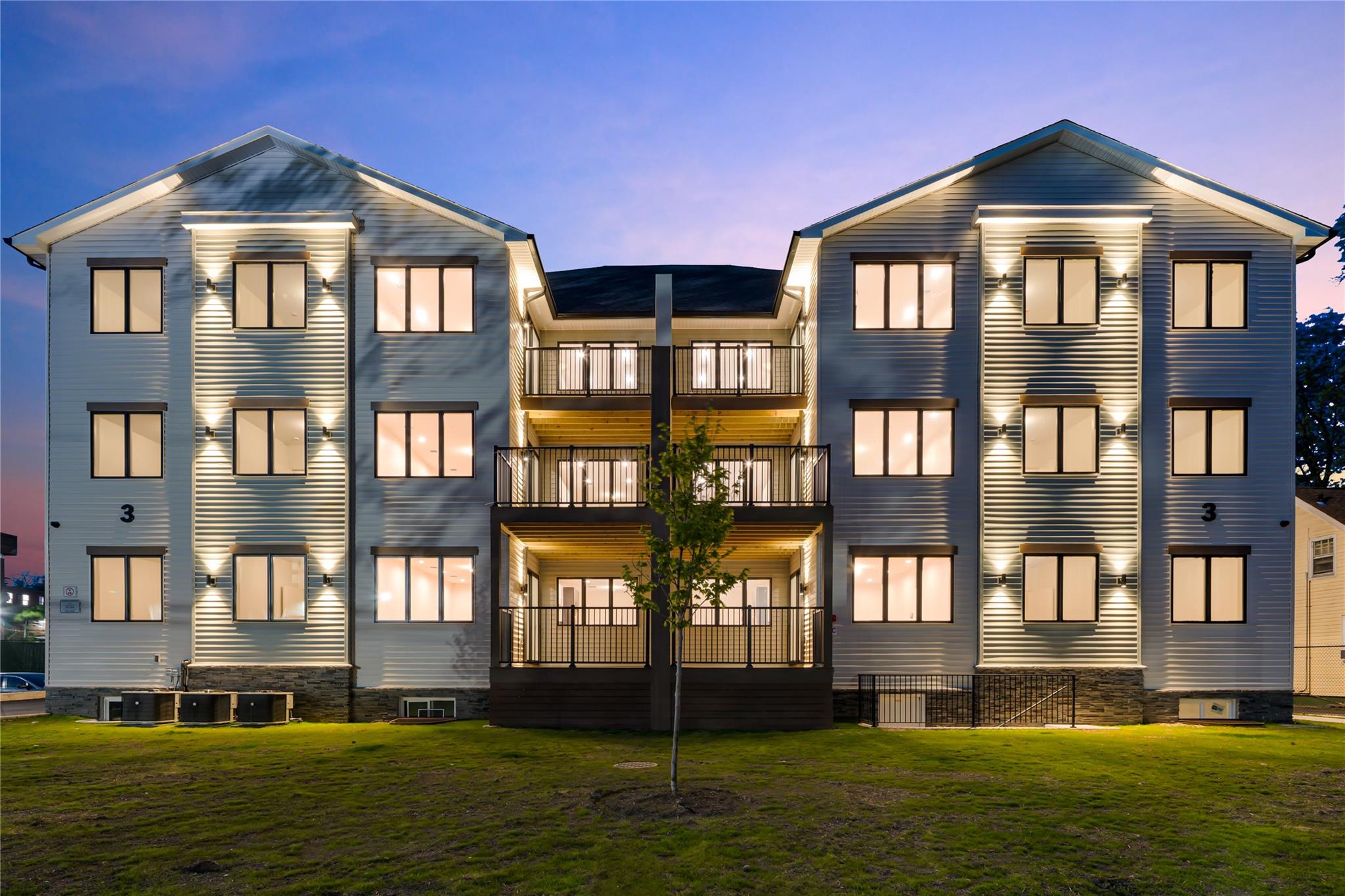 3 E Funston Avenue Unit: 223