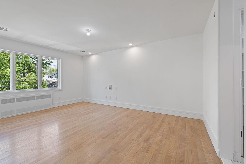 242 Blauvelt Road Unit: 201