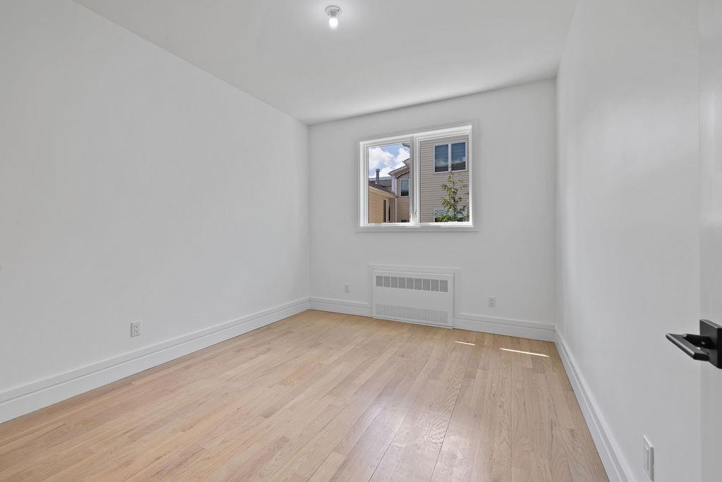242 Blauvelt Road Unit: 201