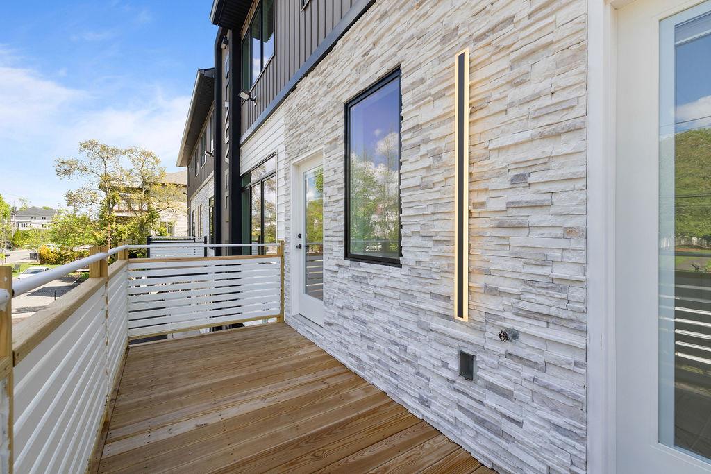 242 Blauvelt Road Unit: 201