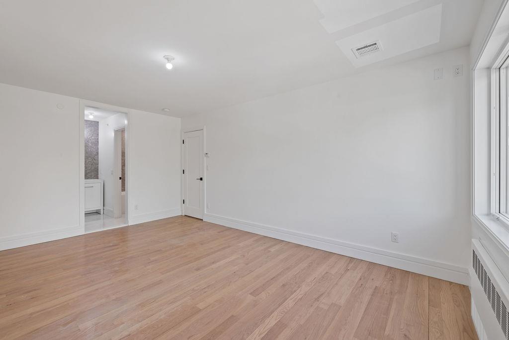 242 Blauvelt Road Unit: 201
