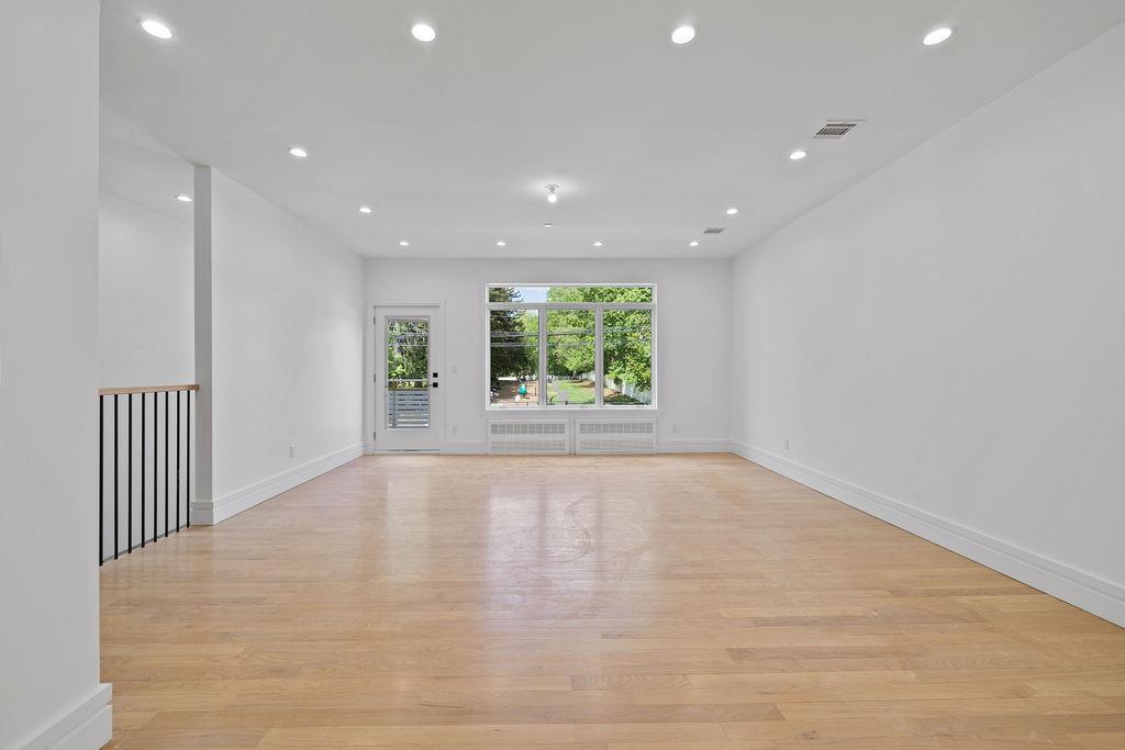 242 Blauvelt Road Unit: 201