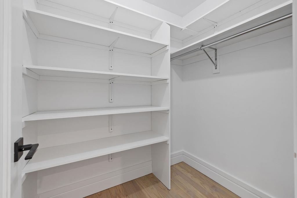 242 Blauvelt Road Unit: 201