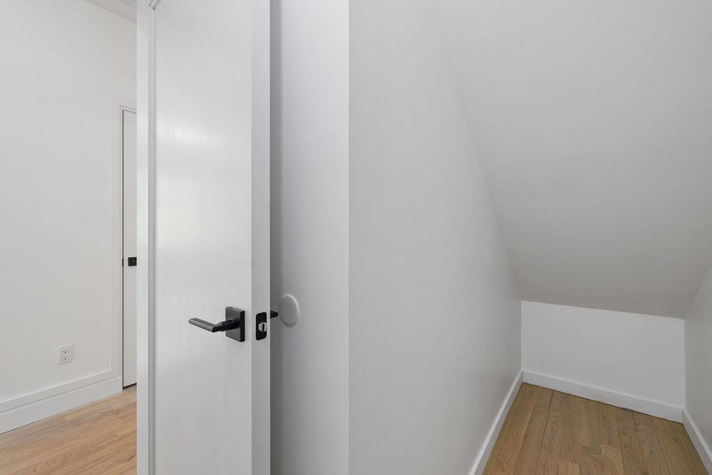 242 Blauvelt Road Unit: 201