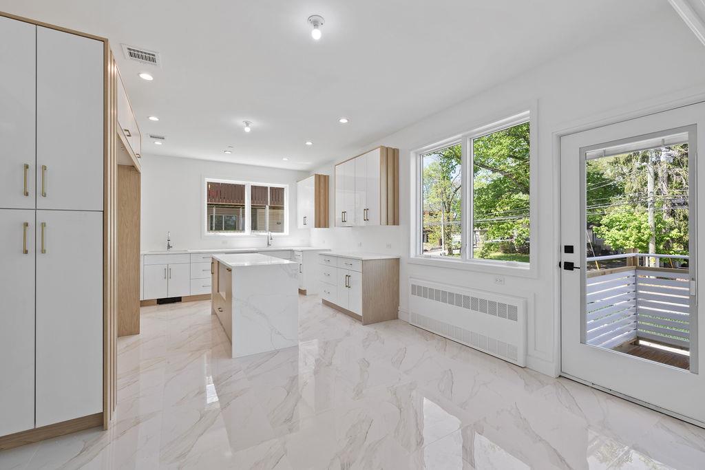 242 Blauvelt Road Unit: 201