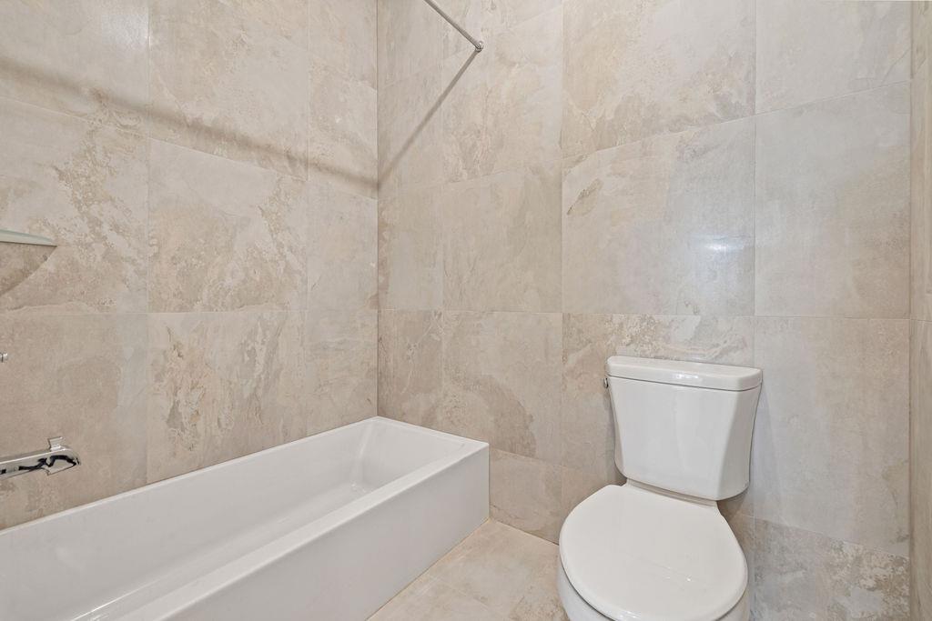 19 Rita Avenue Unit: 214