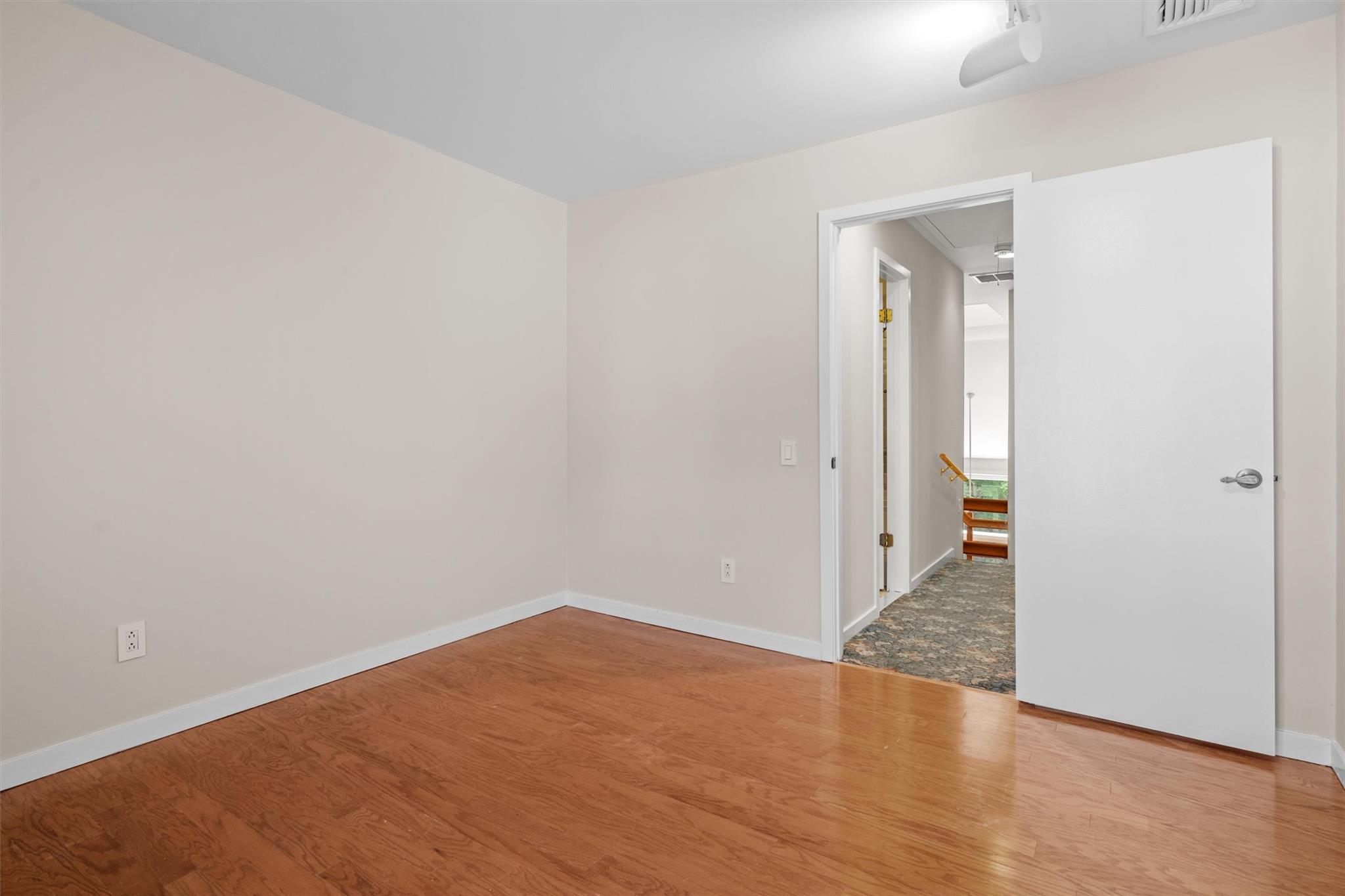 6 Chippewa Court