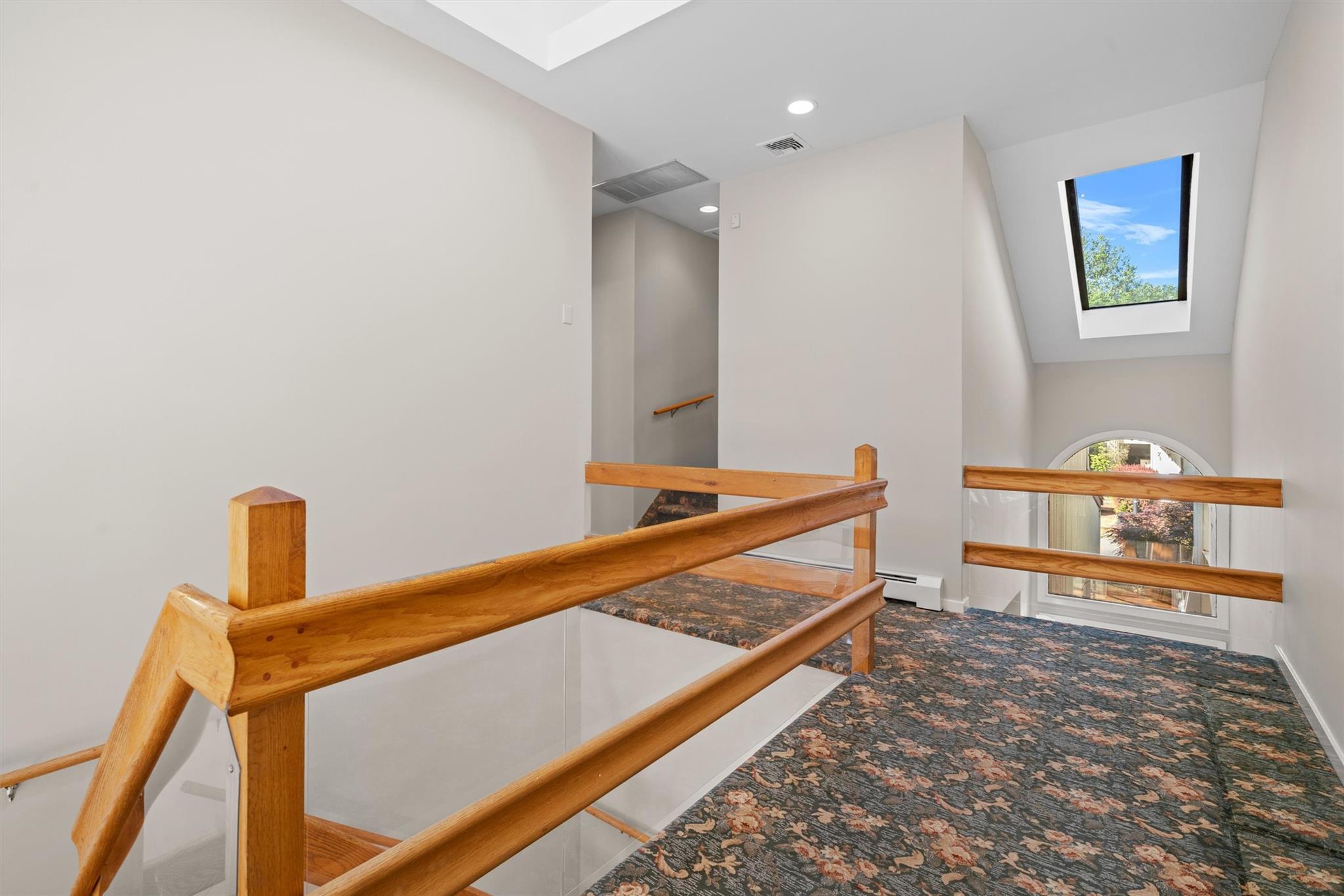 6 Chippewa Court