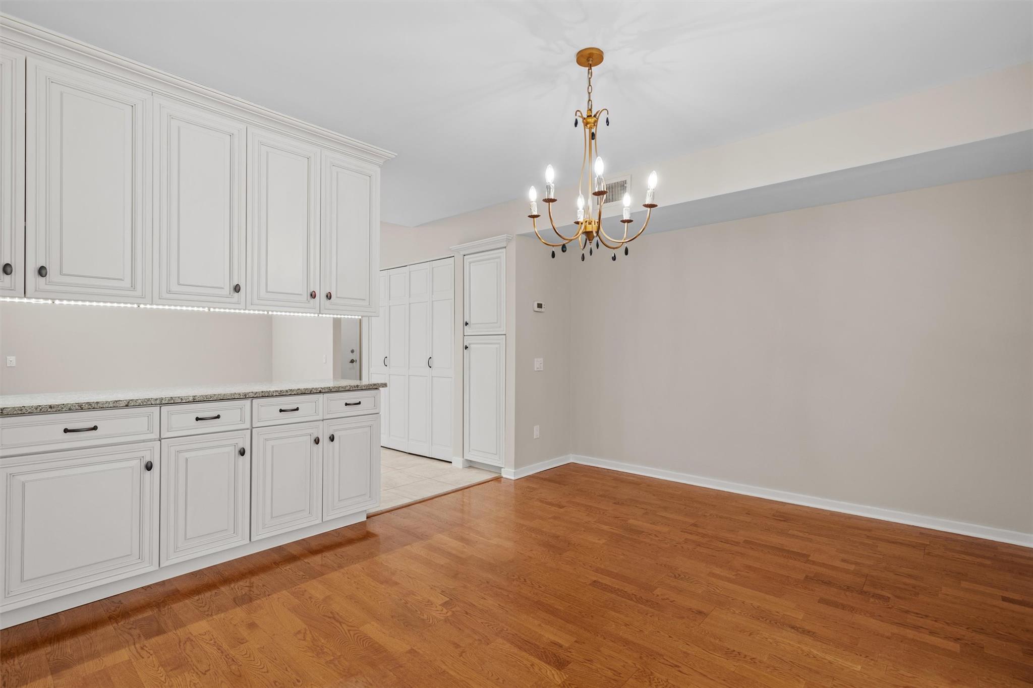 6 Chippewa Court