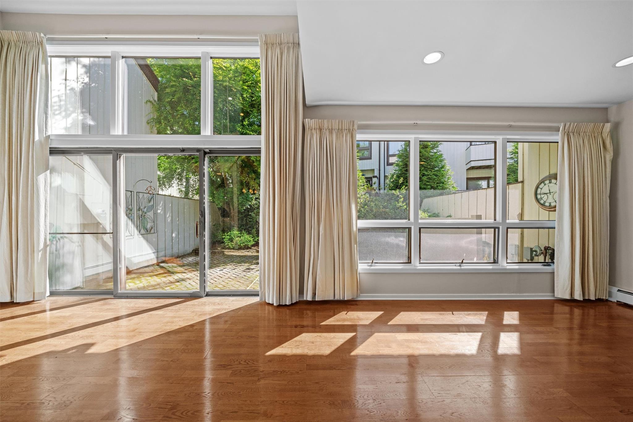 6 Chippewa Court