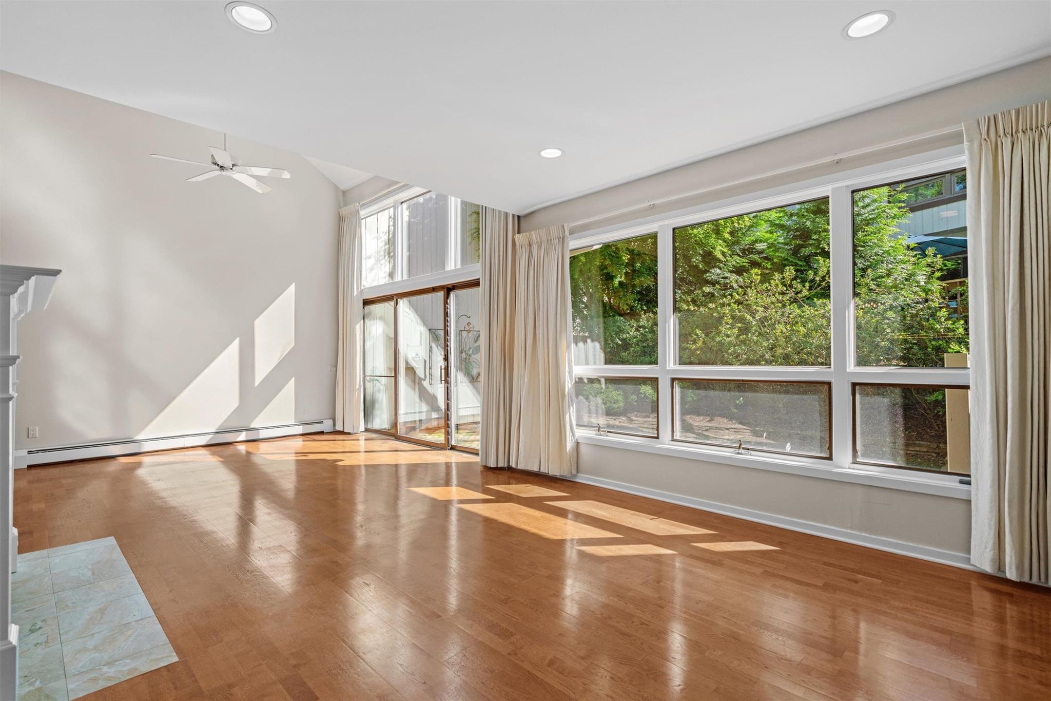 6 Chippewa Court
