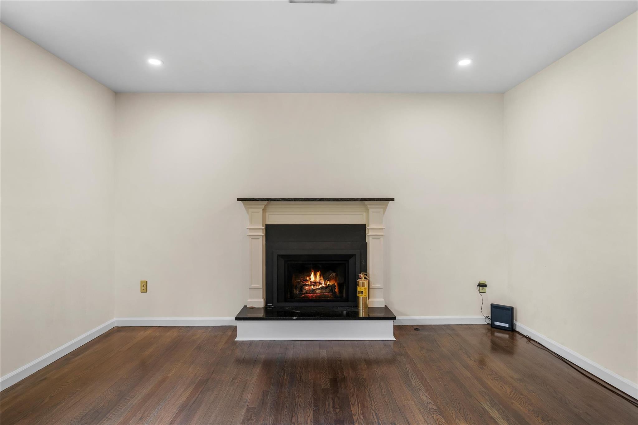 14 Cheesecote Court