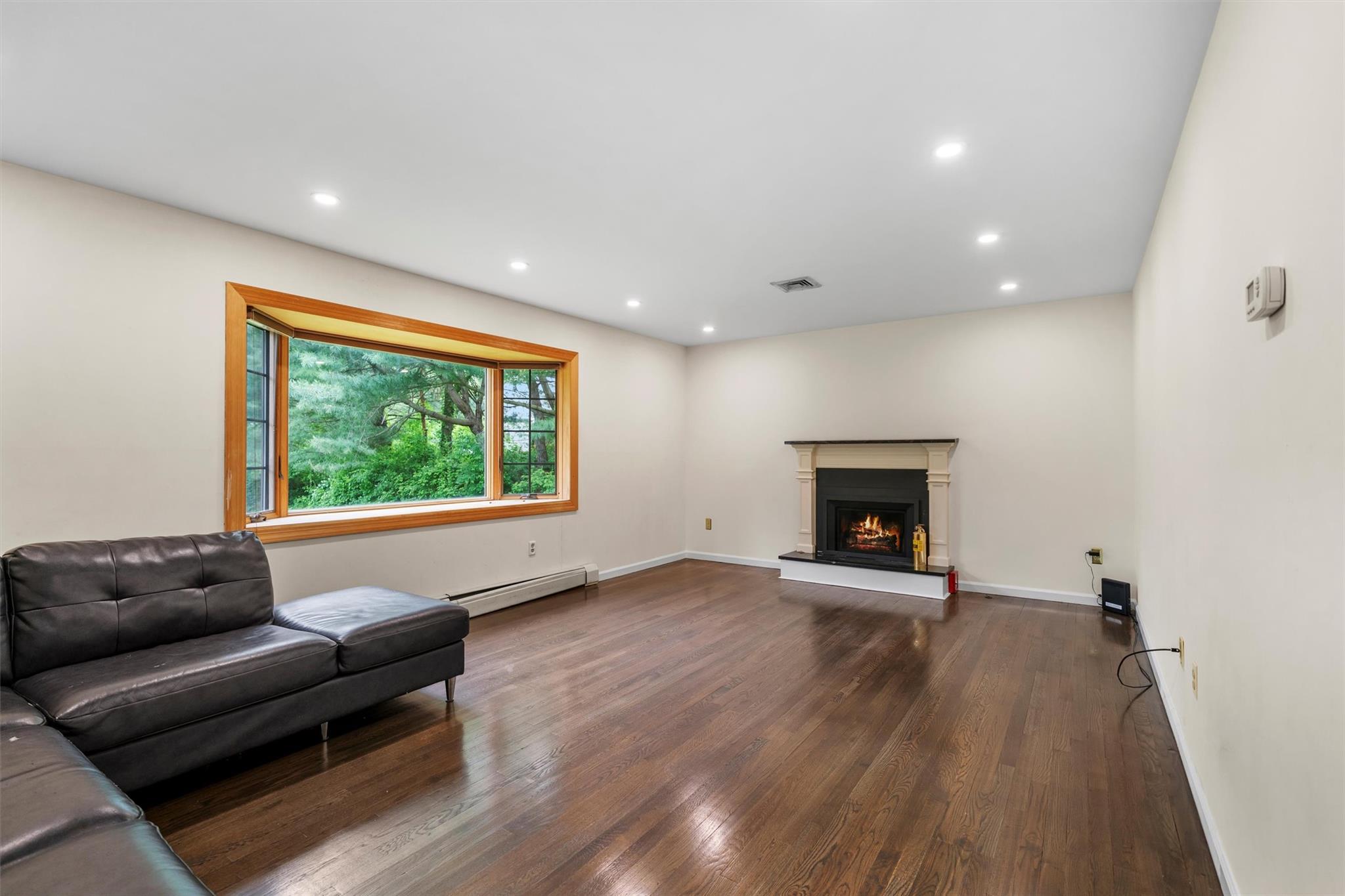14 Cheesecote Court