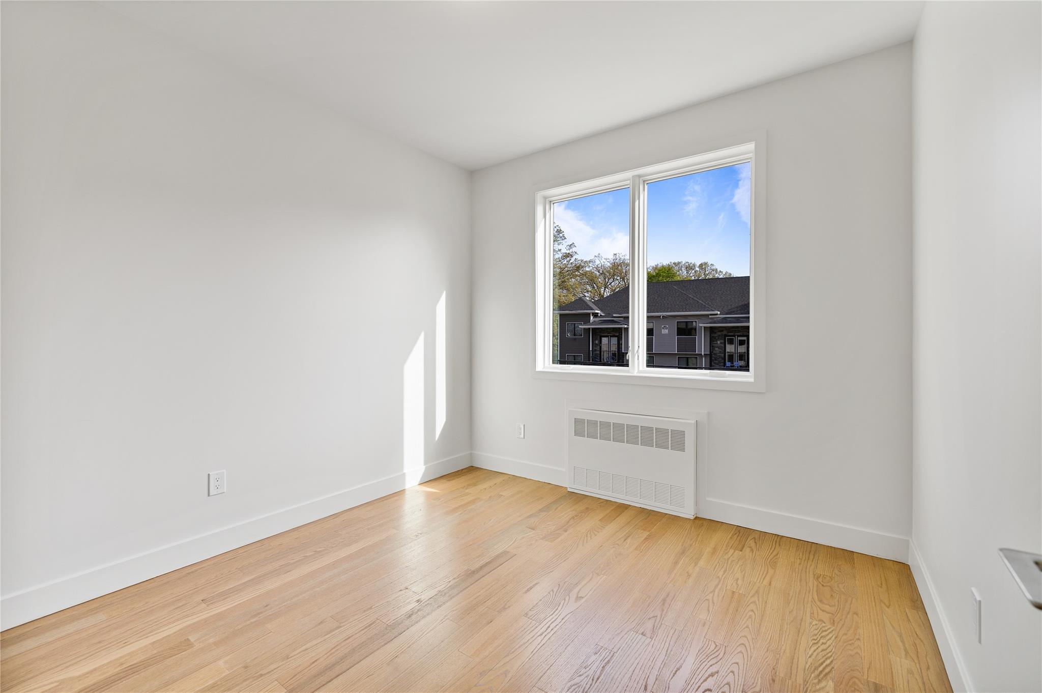 3 E Funston Avenue Unit: 323