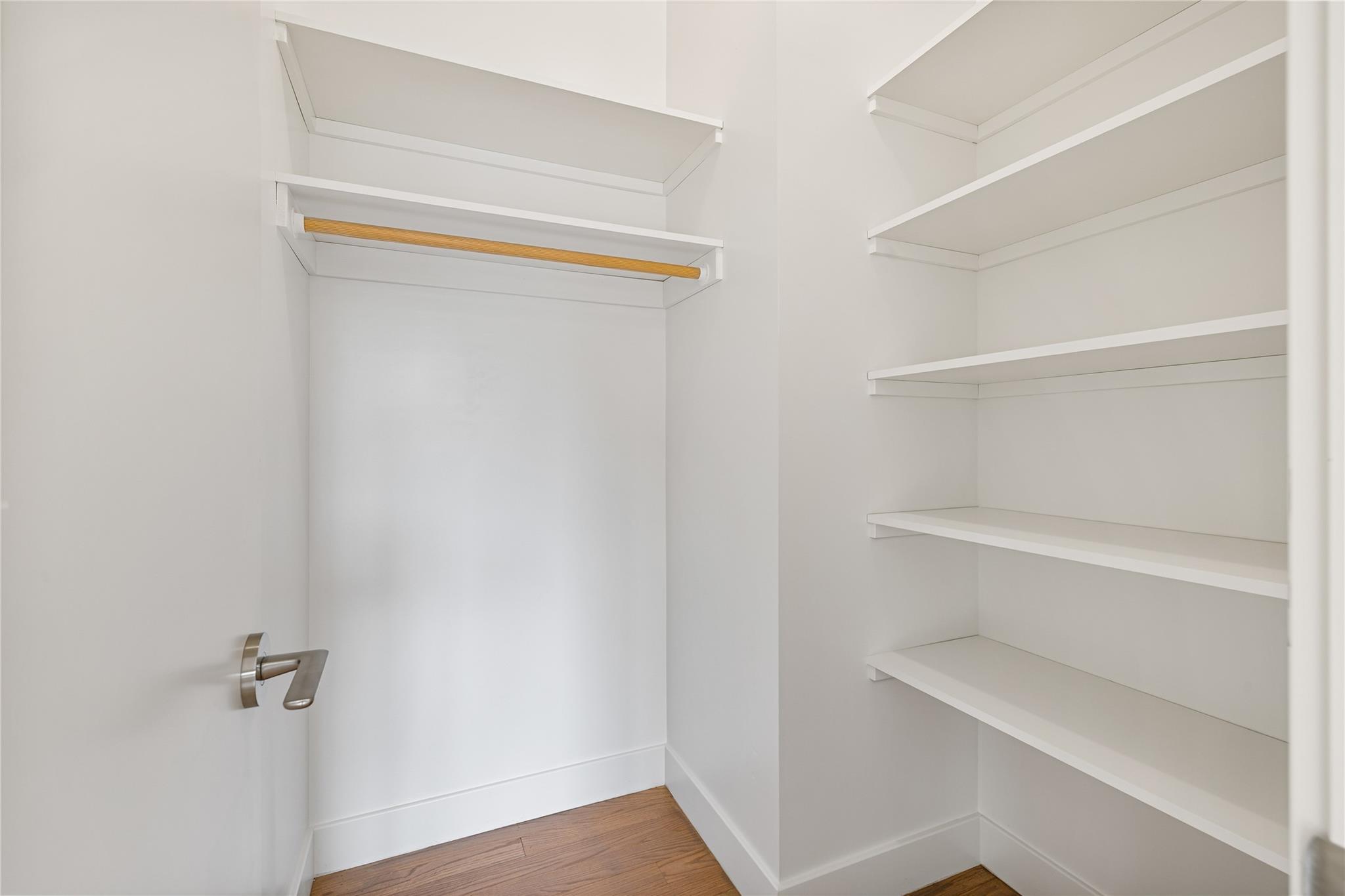 3 E Funston Avenue Unit: 323