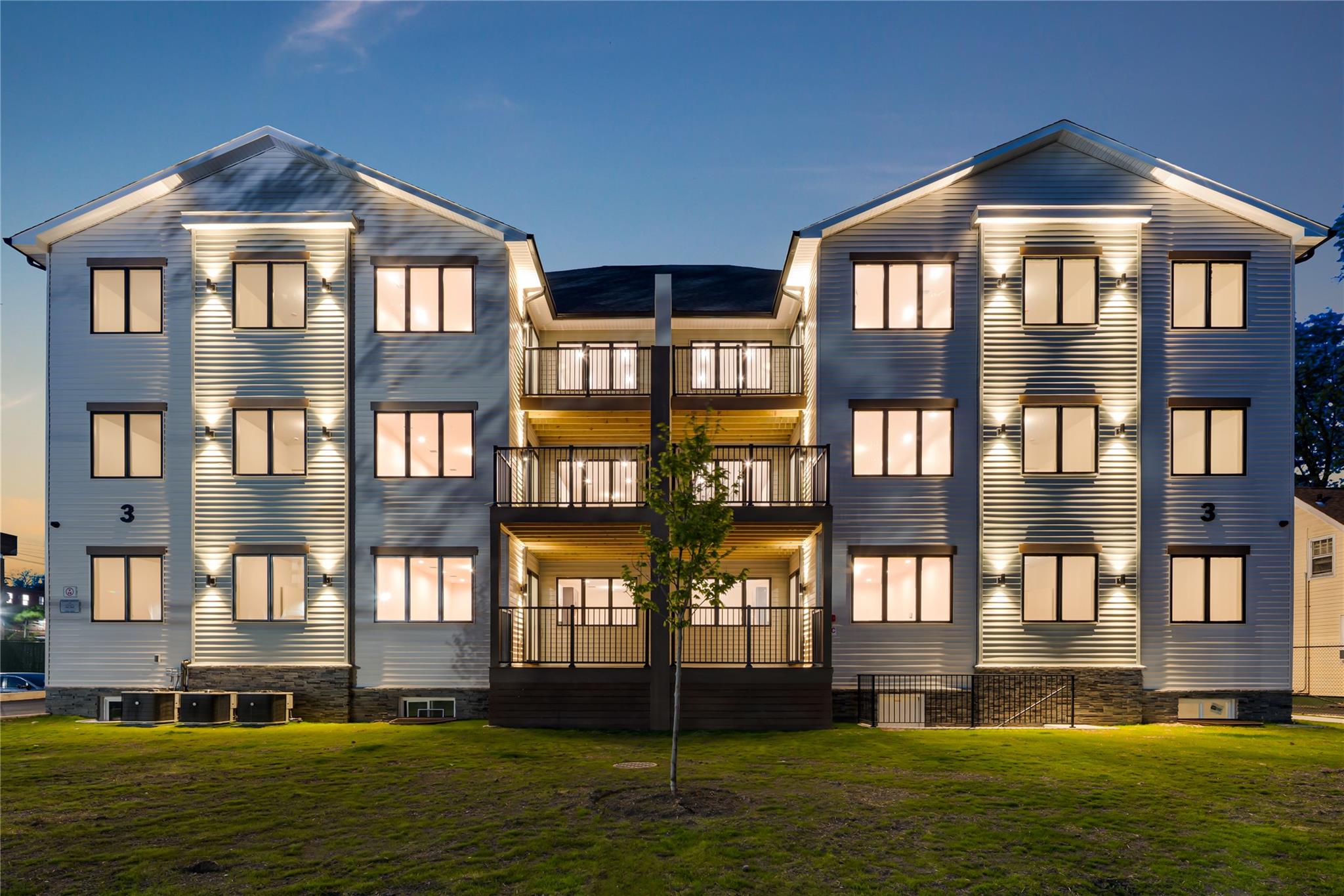 3 E Funston Avenue Unit: 323
