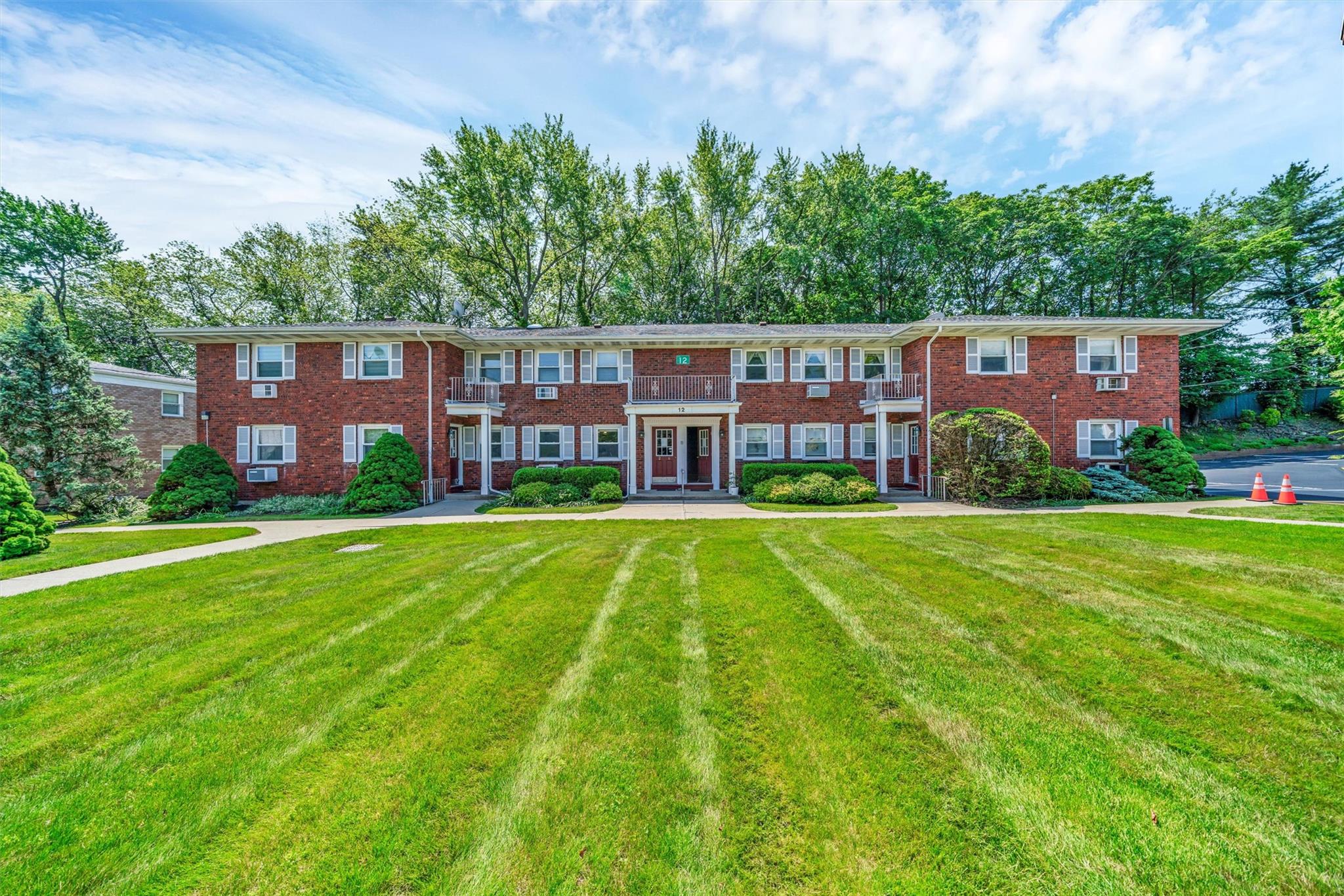 12 Normandy Village Unit: 2