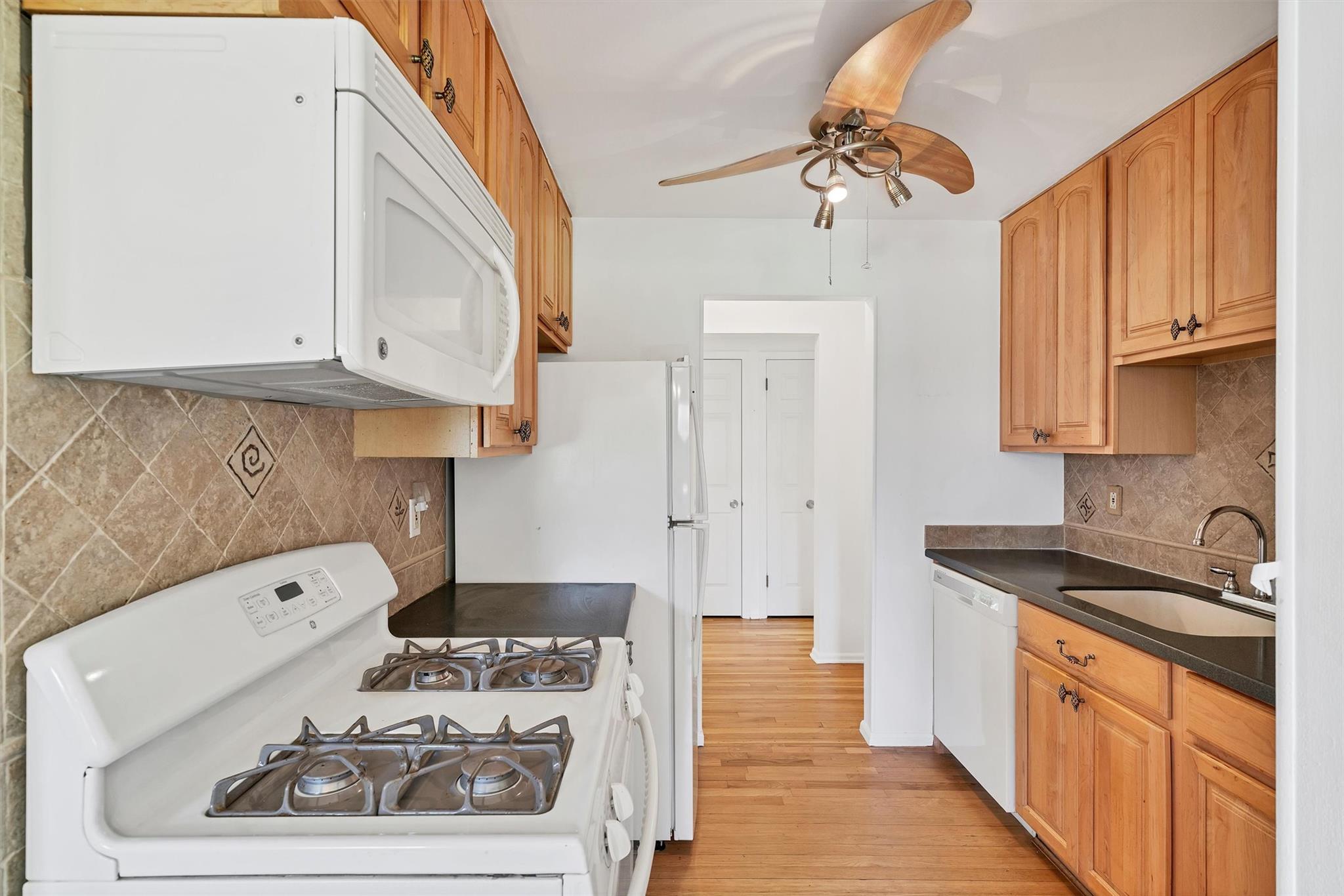 12 Normandy Village Unit: 2