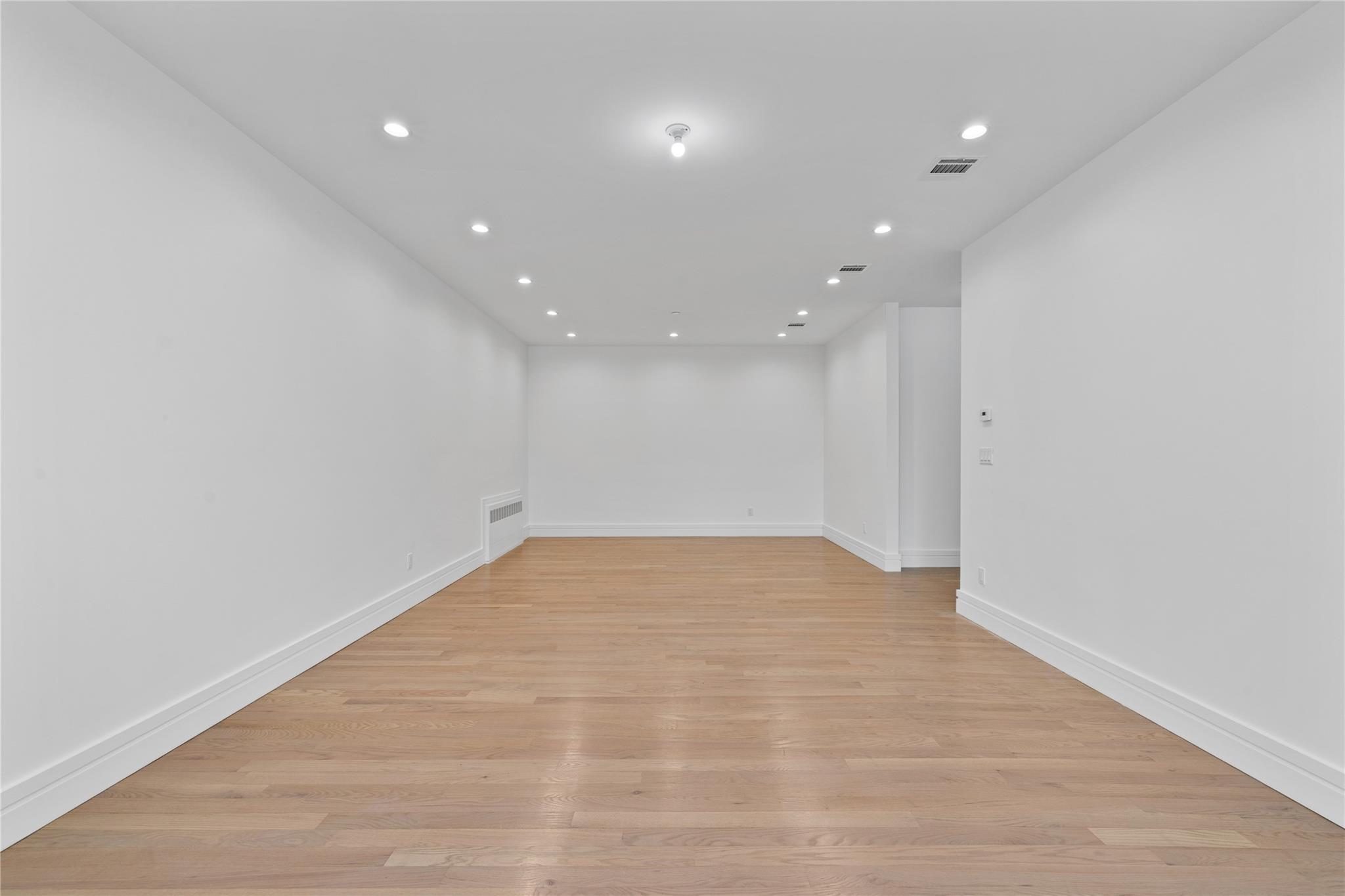 244 Blauvelt Road Unit: 213