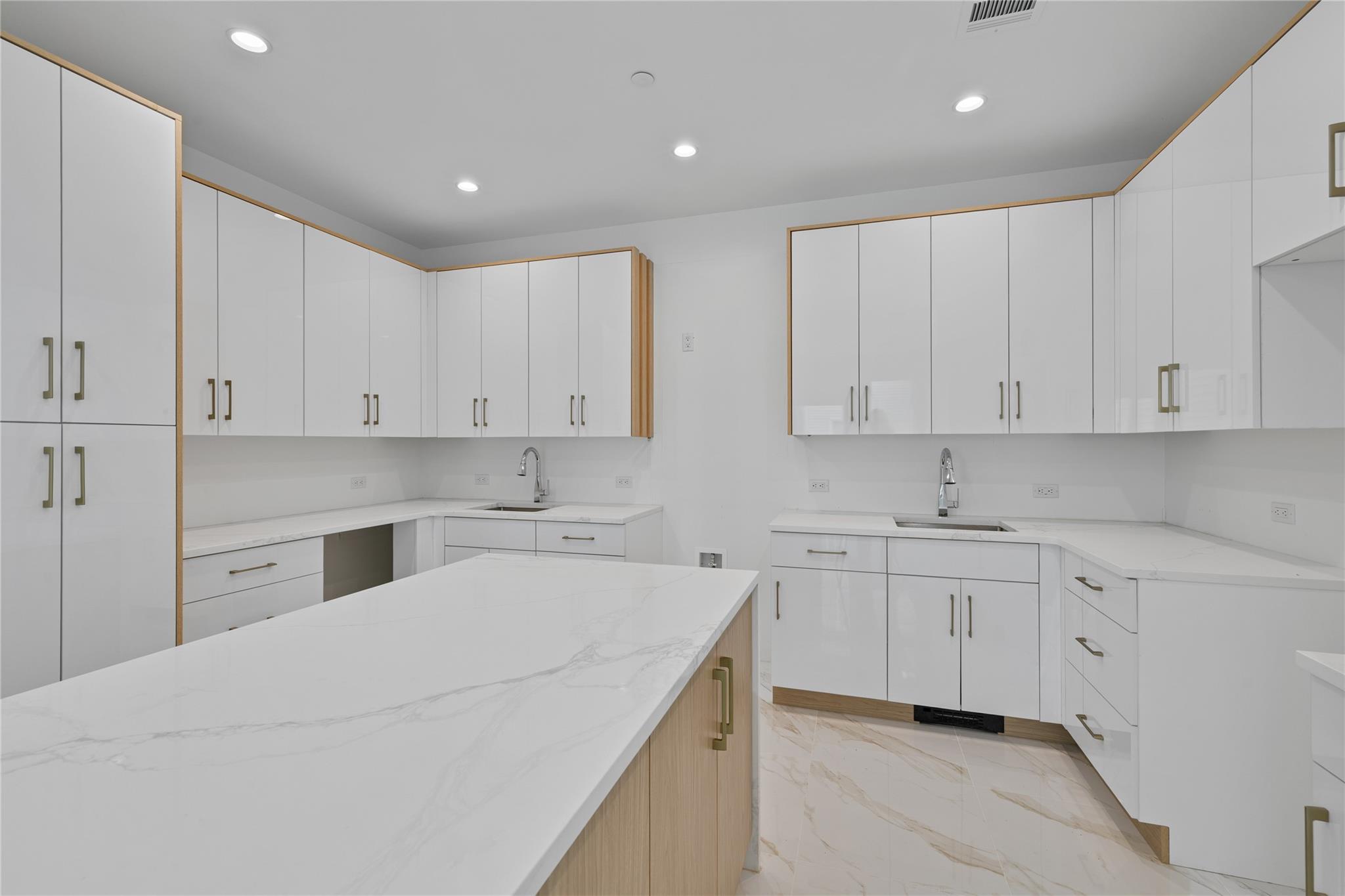 244 Blauvelt Road Unit: 213