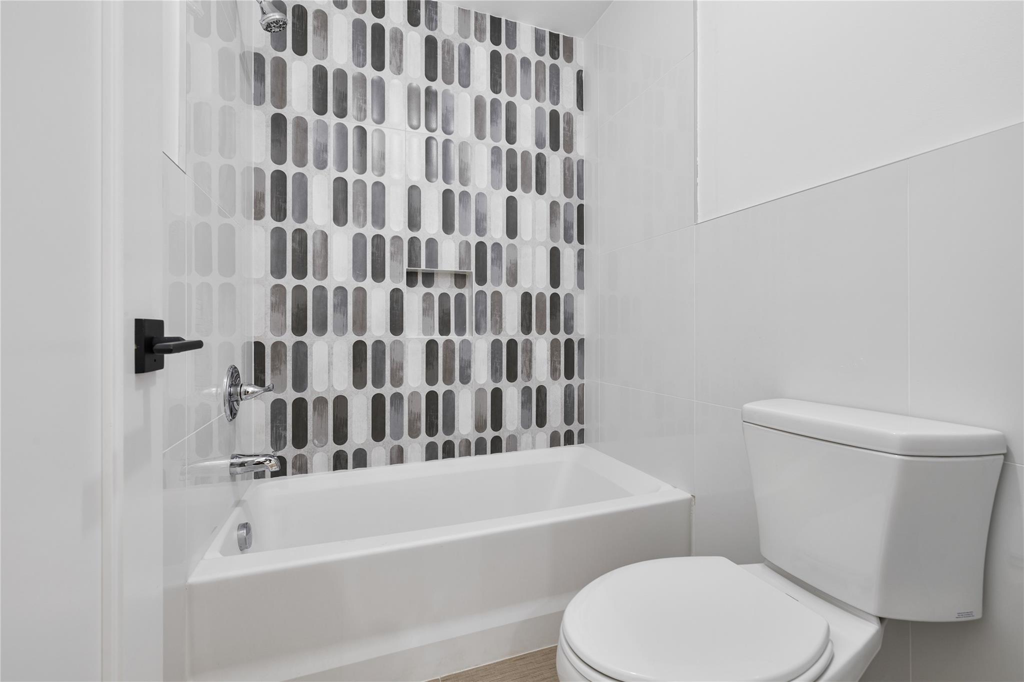 244 Blauvelt Road Unit: 213