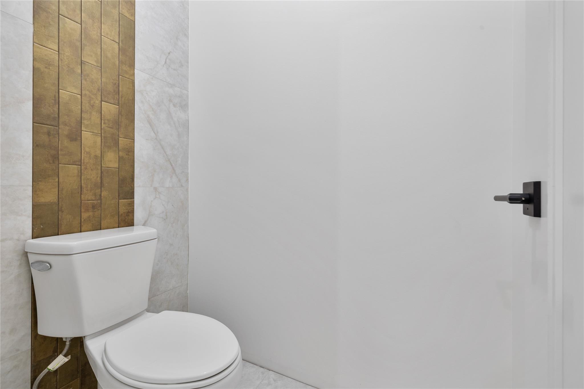 244 Blauvelt Road Unit: 213