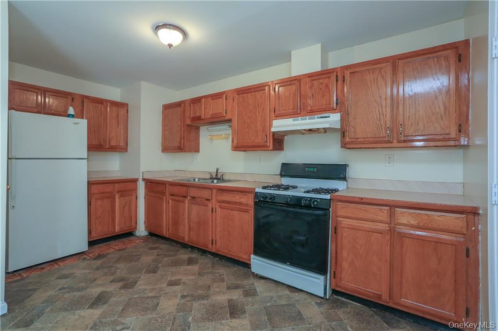 117 Bethune Boulevard Unit: 3