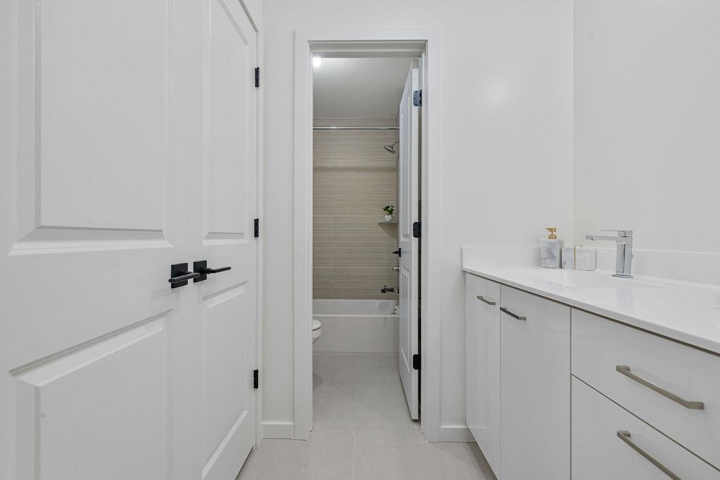 17 Union Road Unit: 208