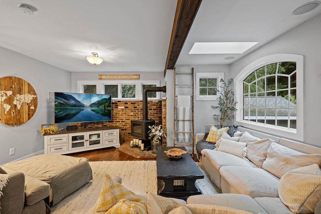 41 River Road