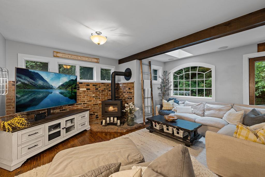 41 River Road
