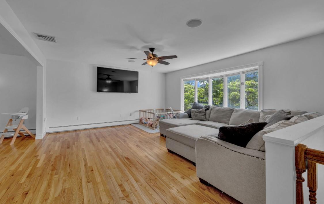 7 Gregory Drive