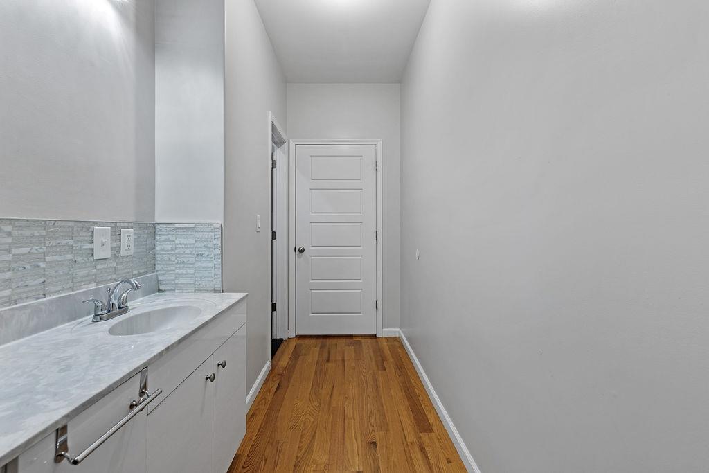 63 Blauvelt Road Unit: 106