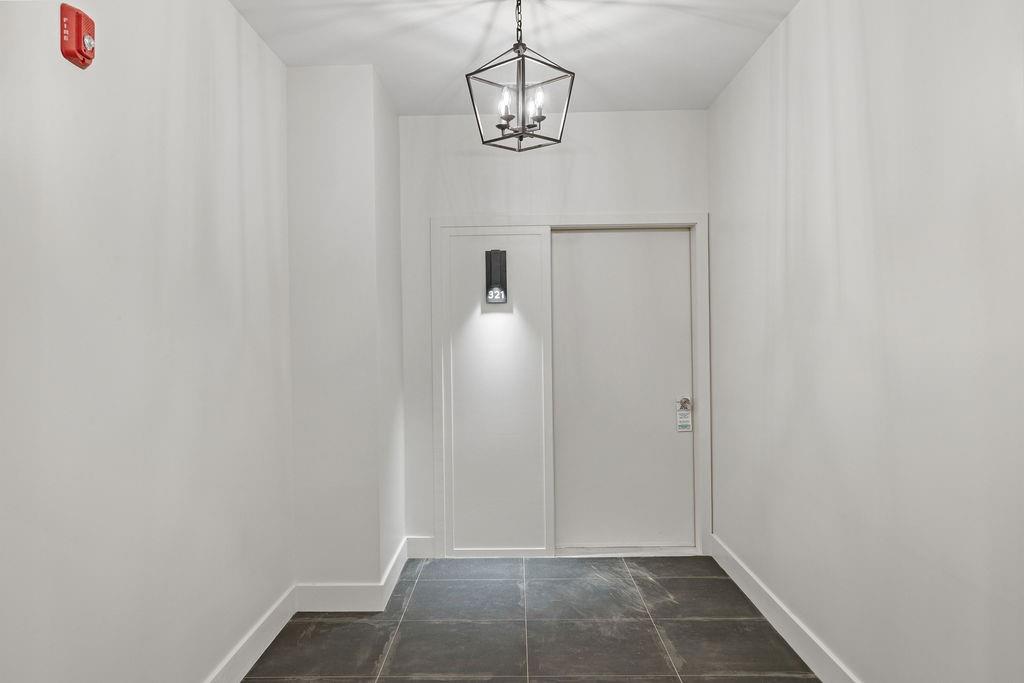 3 E Funston Avenue Unit: 321