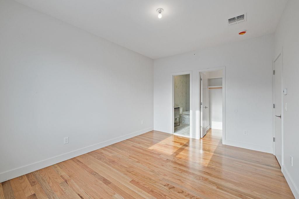 3 E Funston Avenue Unit: 321