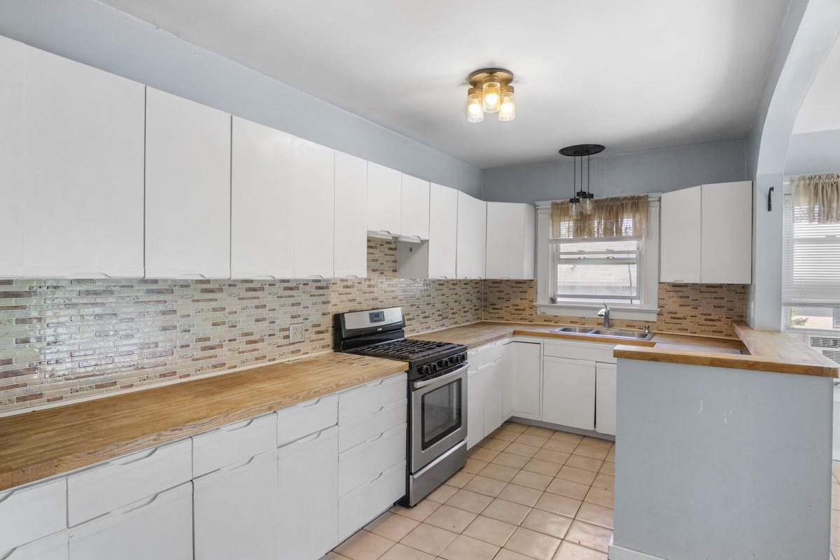 21 Cornelison Avenue