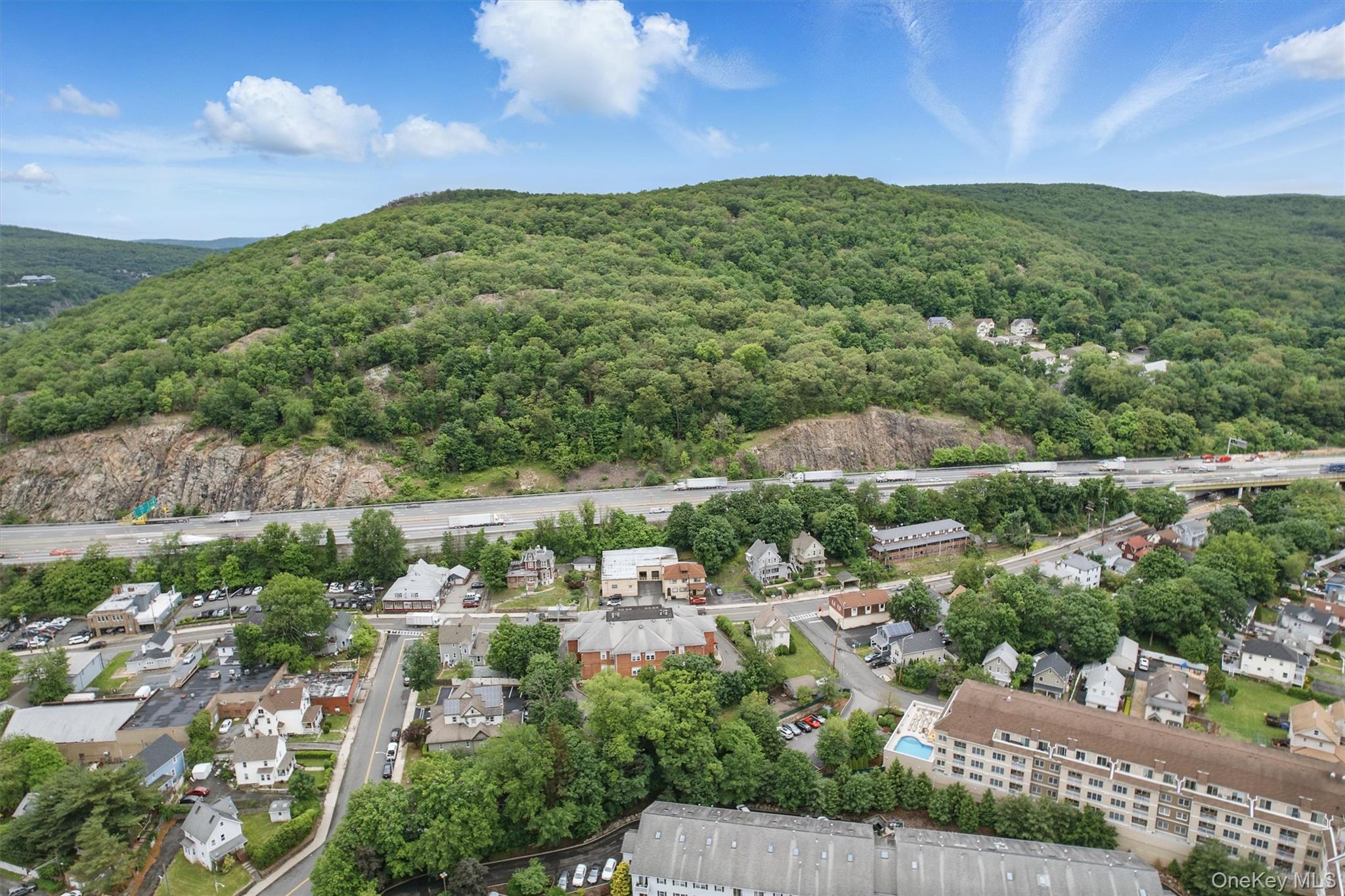 40 Wayne Avenue Unit: A