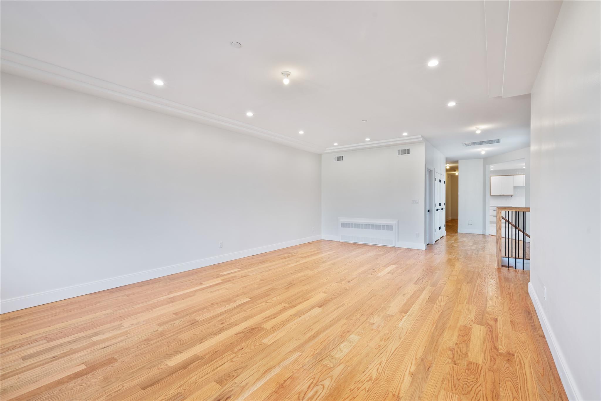 19 Rita Avenue Unit: #301