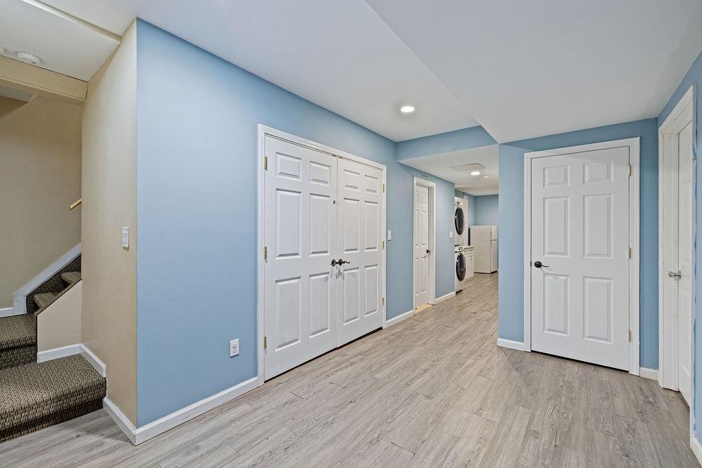 83 E Hall Avenue