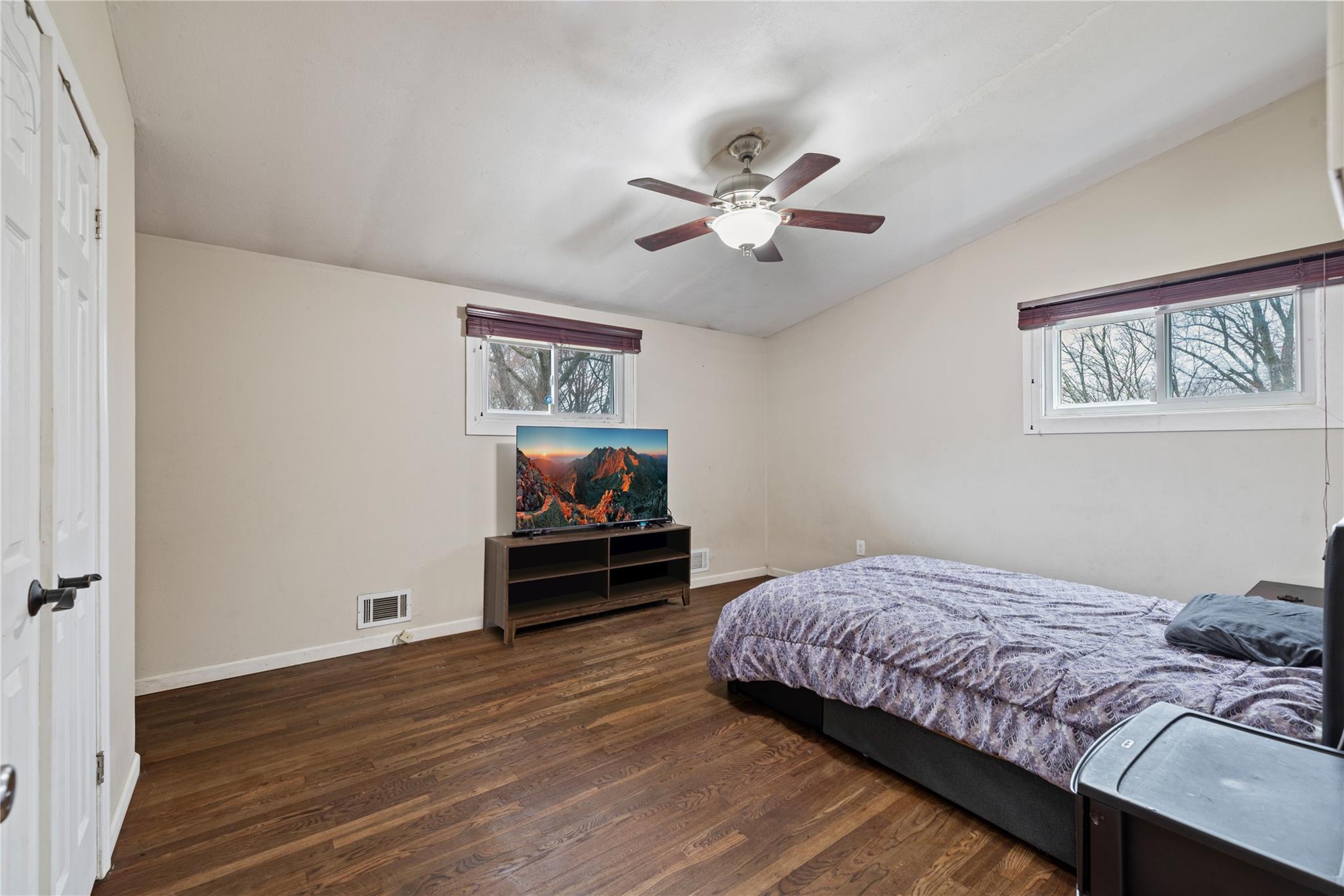 83 E Hall Avenue