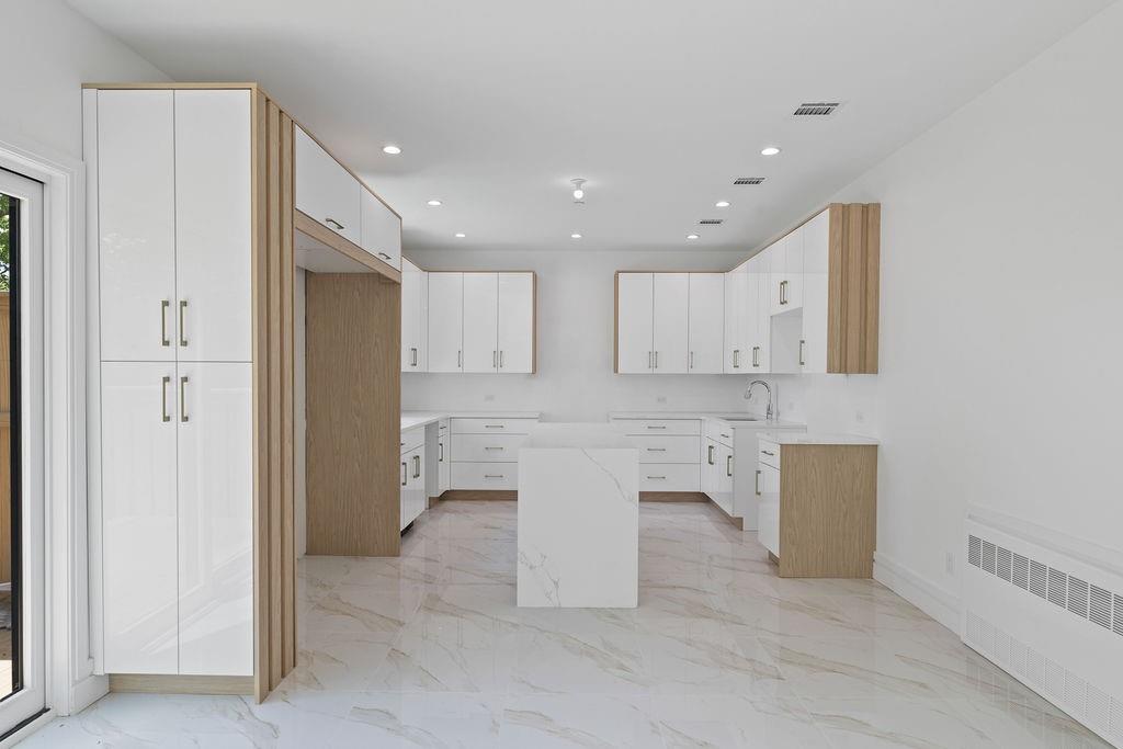 242 Blauvelt Road Unit: 216