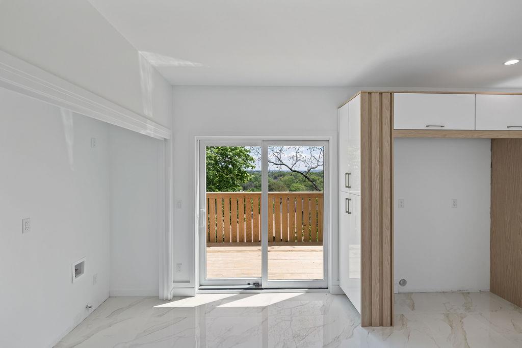 242 Blauvelt Road Unit: 216
